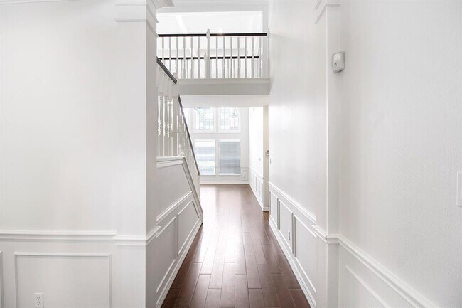 Foto del edificio - 14127 Swallowfield Dr