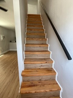 Building Photo - 2411 Aubry St
