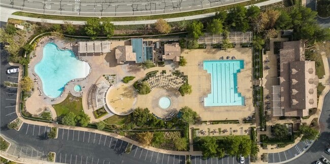 Building Photo - 3420 Clearwater Pkwy