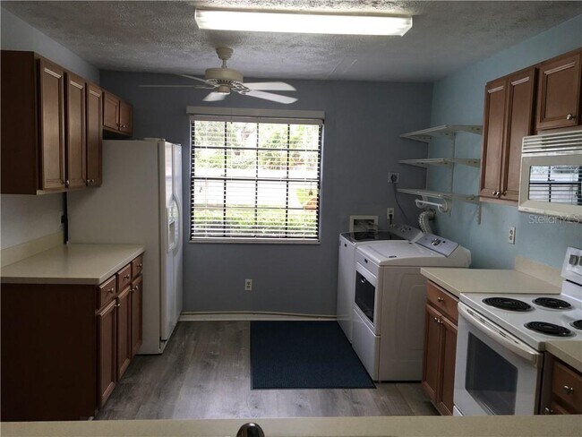 Building Photo - 12634 Castle Hill Dr