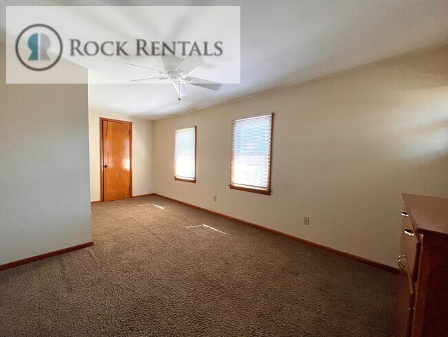 Foto del edificio - 718 N Poplar St