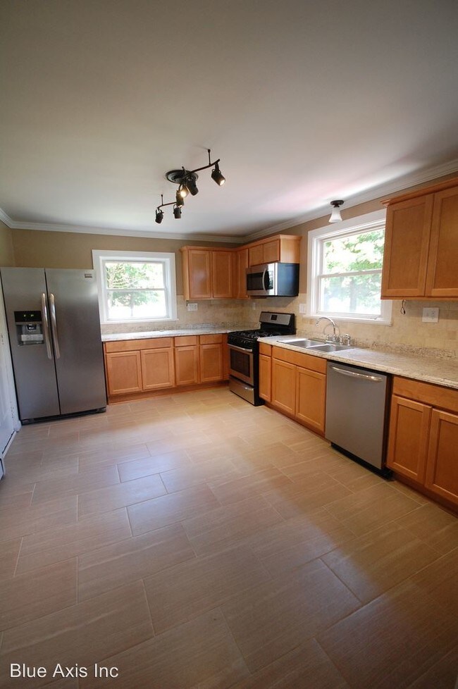 508 Ridge Rd, ster, NY 14580 House Rental in ster, NY