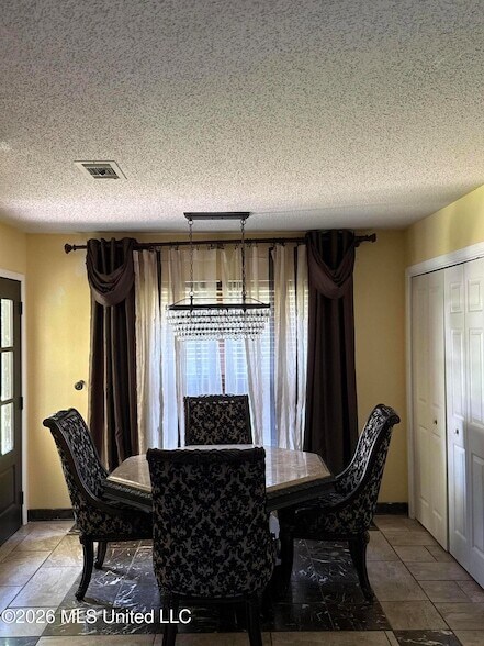 Foto del edificio - 11278 River Bend Dr