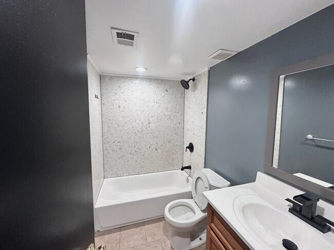 Foto del edificio - 3772 Morrell Ave