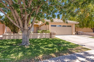 Building Photo - 85 S Cypress Ct