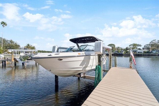 Building Photo - 292 Sunlit Cove Dr NE