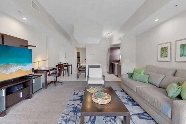 Building Photo - 5300 NW 87th Ave