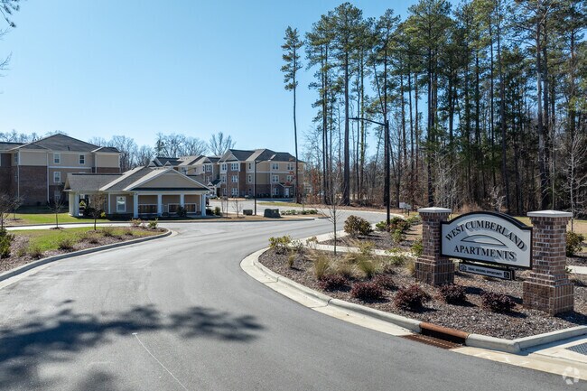 Foto del edificio - West Cumberland Apartments