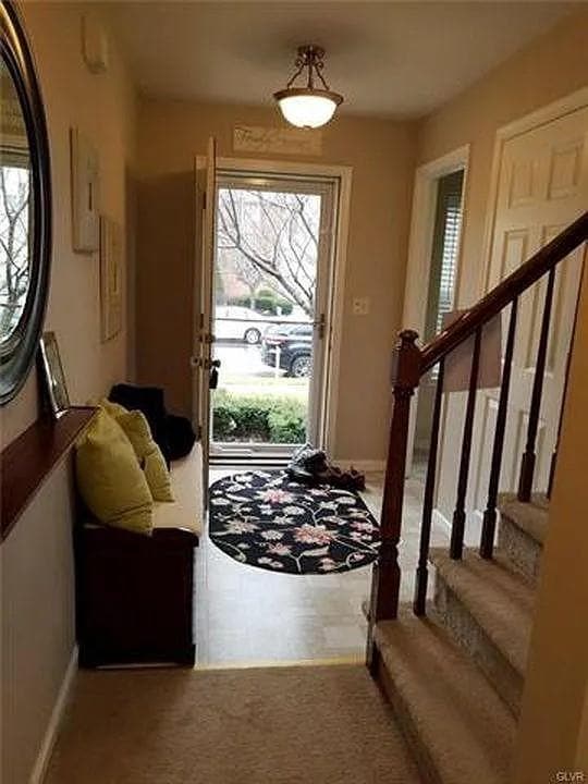 Foto del edificio - 6850 Hunt Dr