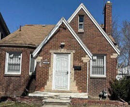 Building Photo - 13965 Mapleridge St