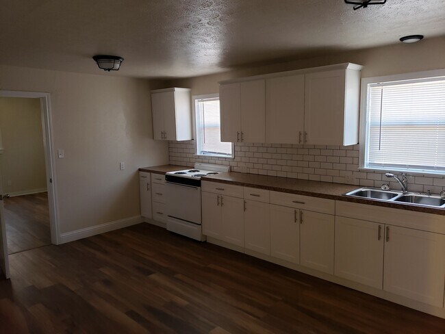 Foto del edificio - 1505 S Main Ave