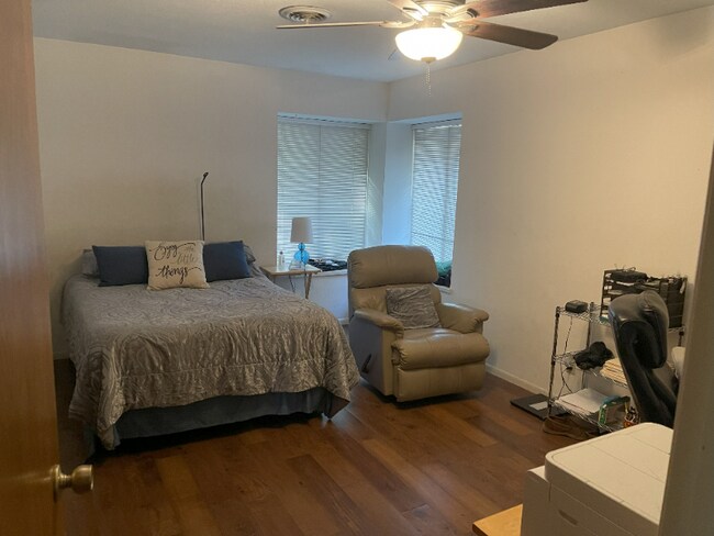 Foto del edificio - 14391 Wycliff Way