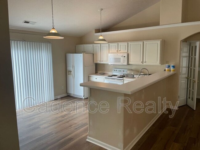 Building Photo - 5319 Sun Coast Dr