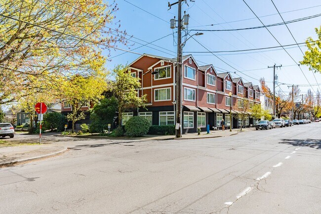 Foto del edificio - Madrona Court