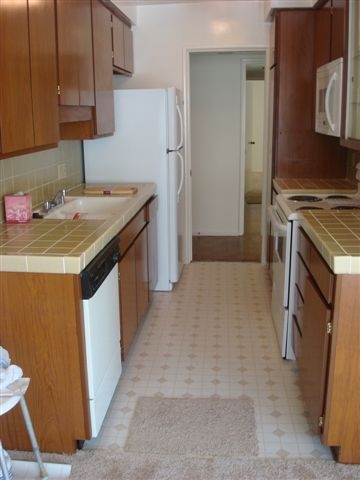 Foto del edificio - 1421 Midvale Ave