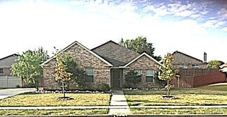 Building Photo - 714 Quail Hollow Dr
