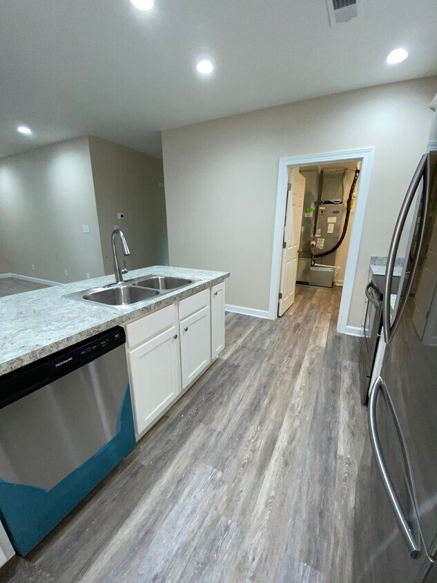 7226 Correll Place Dr Unit 7226, Spring Mill, KY 40228 Condo for Rent