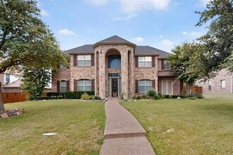 Building Photo - 475 Fenwick Dr