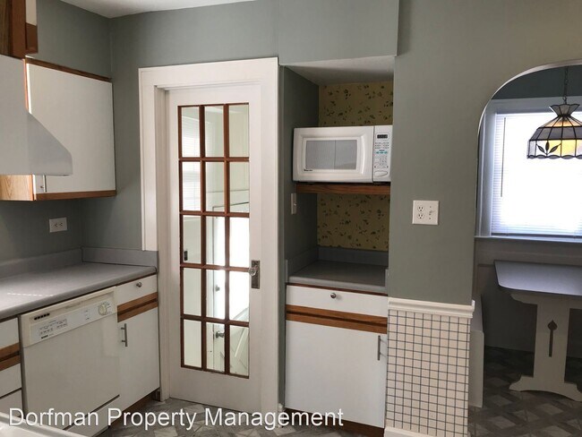 Building Photo - 2 br, 1 bath House - 302 N KENYON ST