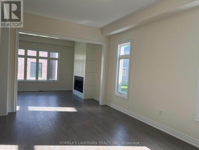 Photo du bâtiment - 221 Leslie Richards St