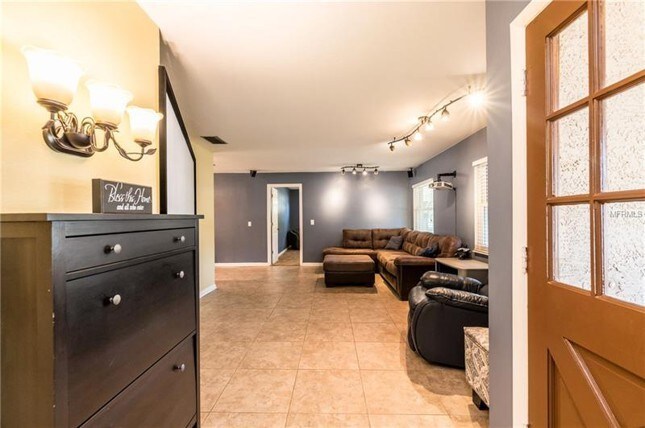 Foto del edificio - 135 Foxridge Run, Longwood, FL 32750