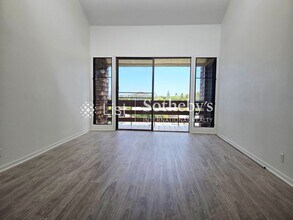 Building Photo - 1015 Aoloa Pl