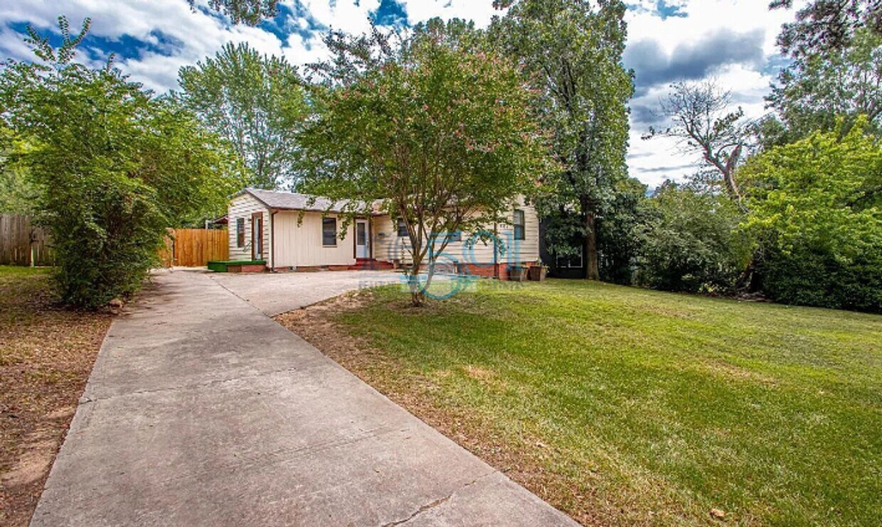 Great Find On the outskirts of Cammack Vil... House Rental in Little