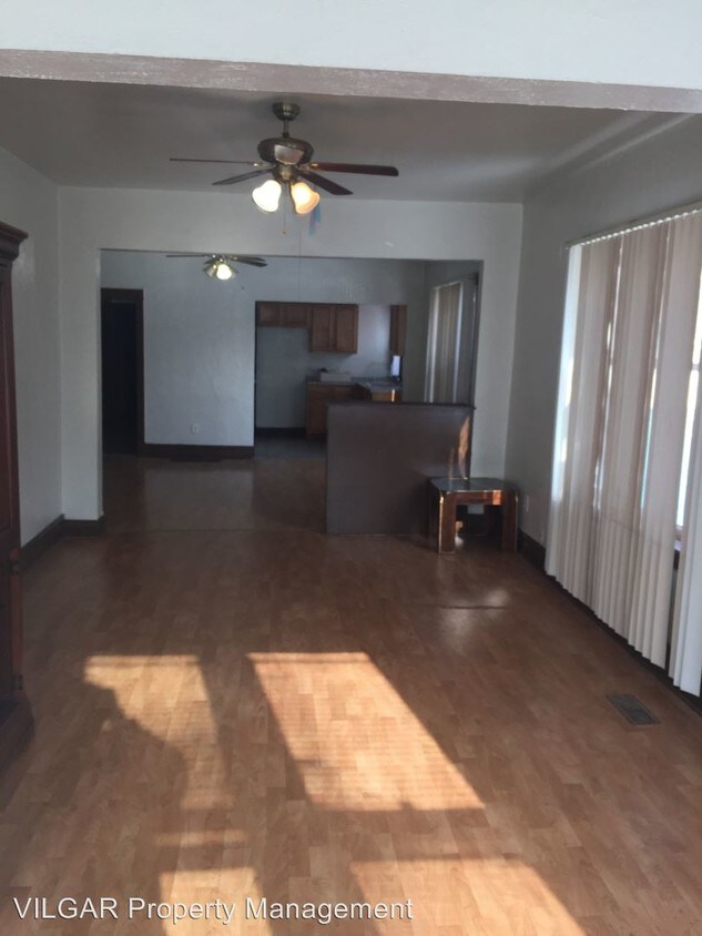 851 Indiana St, Hammond, IN 46320 Condo for Rent in Hammond, IN