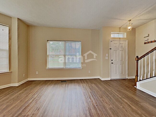 Foto del edificio - 221 Scarlet Ridge Court