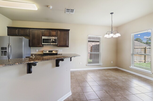 Foto del edificio - 20122 Leandor Isle Avenue