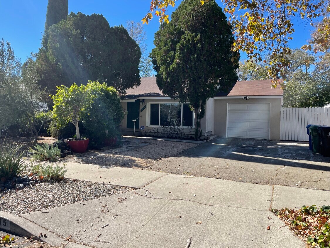 6915 Texhoma Ave, Van Nuys, CA 91406 House Rental in Van Nuys, CA