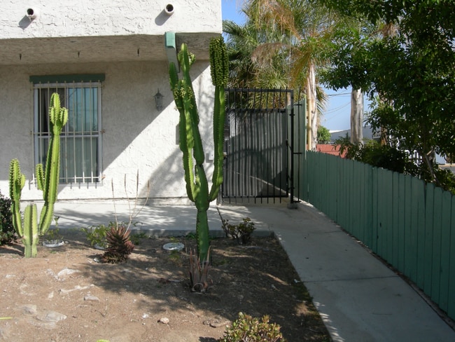 Building Photo - 4325 Felton St