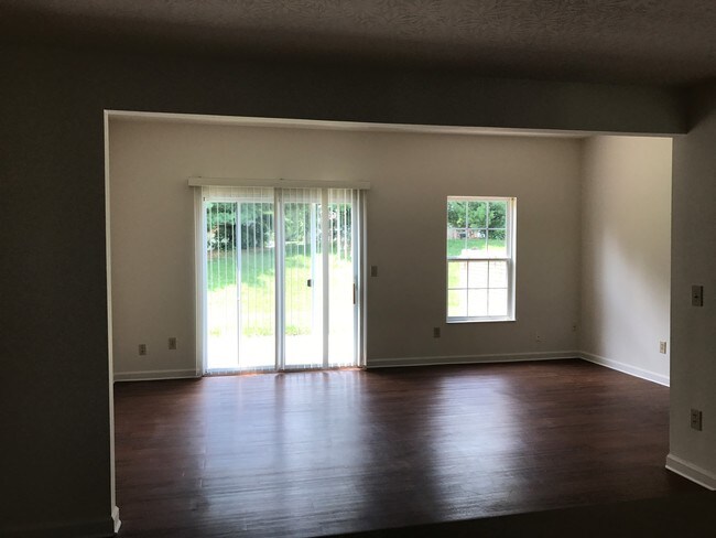 Foto del edificio - 4128 Otter Creek Dr