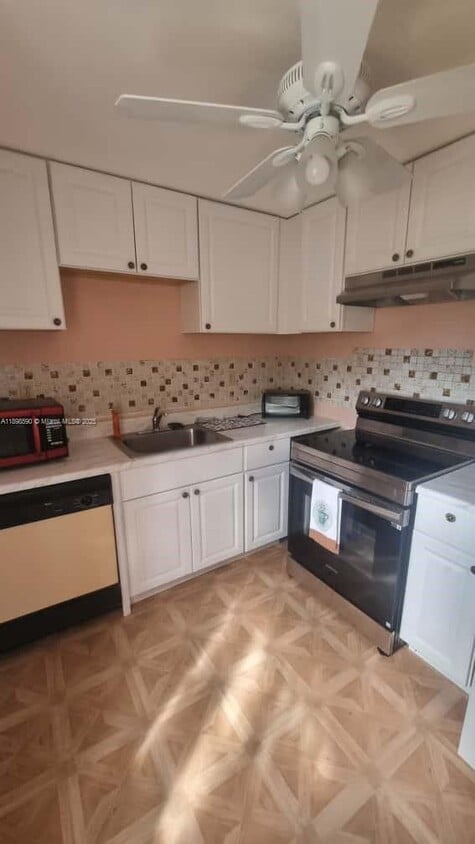 Primary Photo - 176 Piedmont D