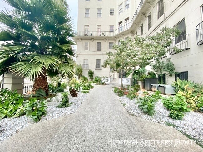 Foto del edificio - 2505 W 6th St