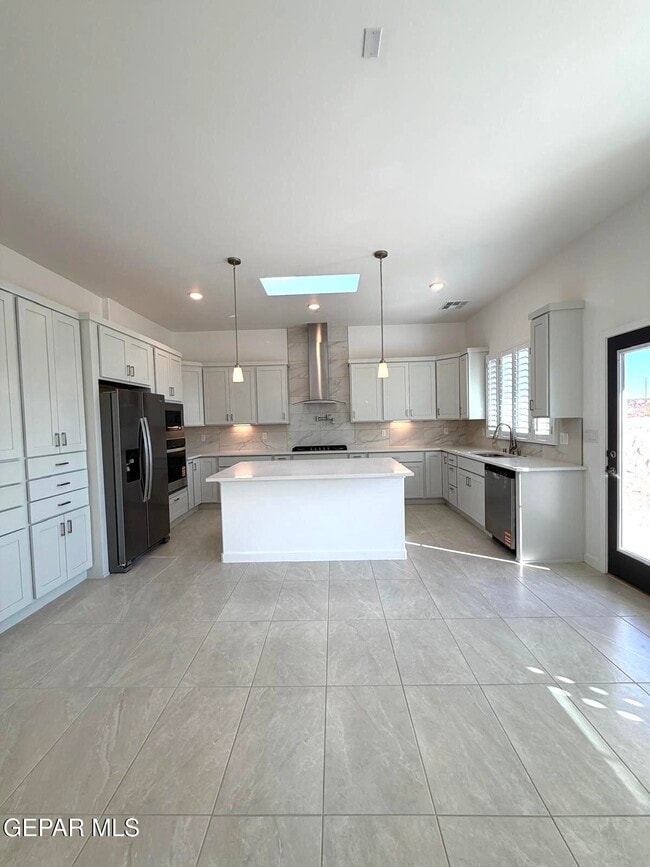 Foto del edificio - 13912 Garforth Ave