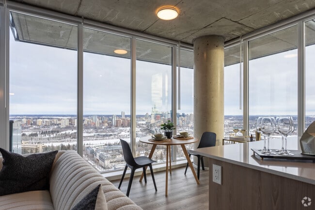 2BR, 2BA - 833SF - Old Eleanor