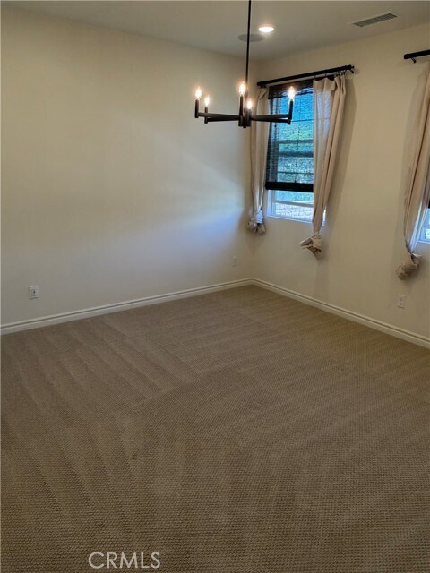 Foto del edificio - 812 Arletta Wy