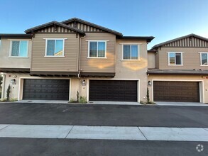 Building Photo - 39385 Corvina Ln