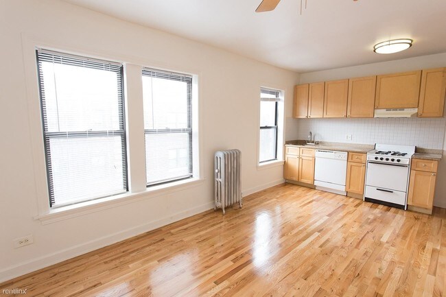 Foto del edificio - 4740 S Woodlawn Ave