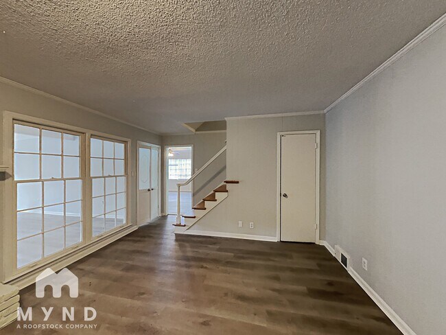 Foto del edificio - 4709 Stage Rd