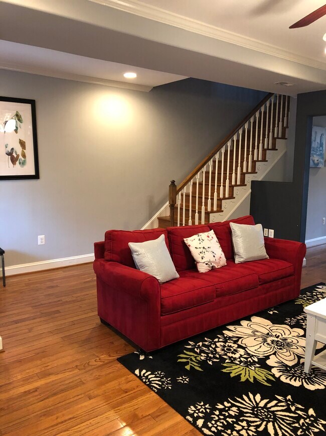 Foto del edificio - 734 Quincy St NW