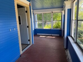 Building Photo - 229 W Allen St