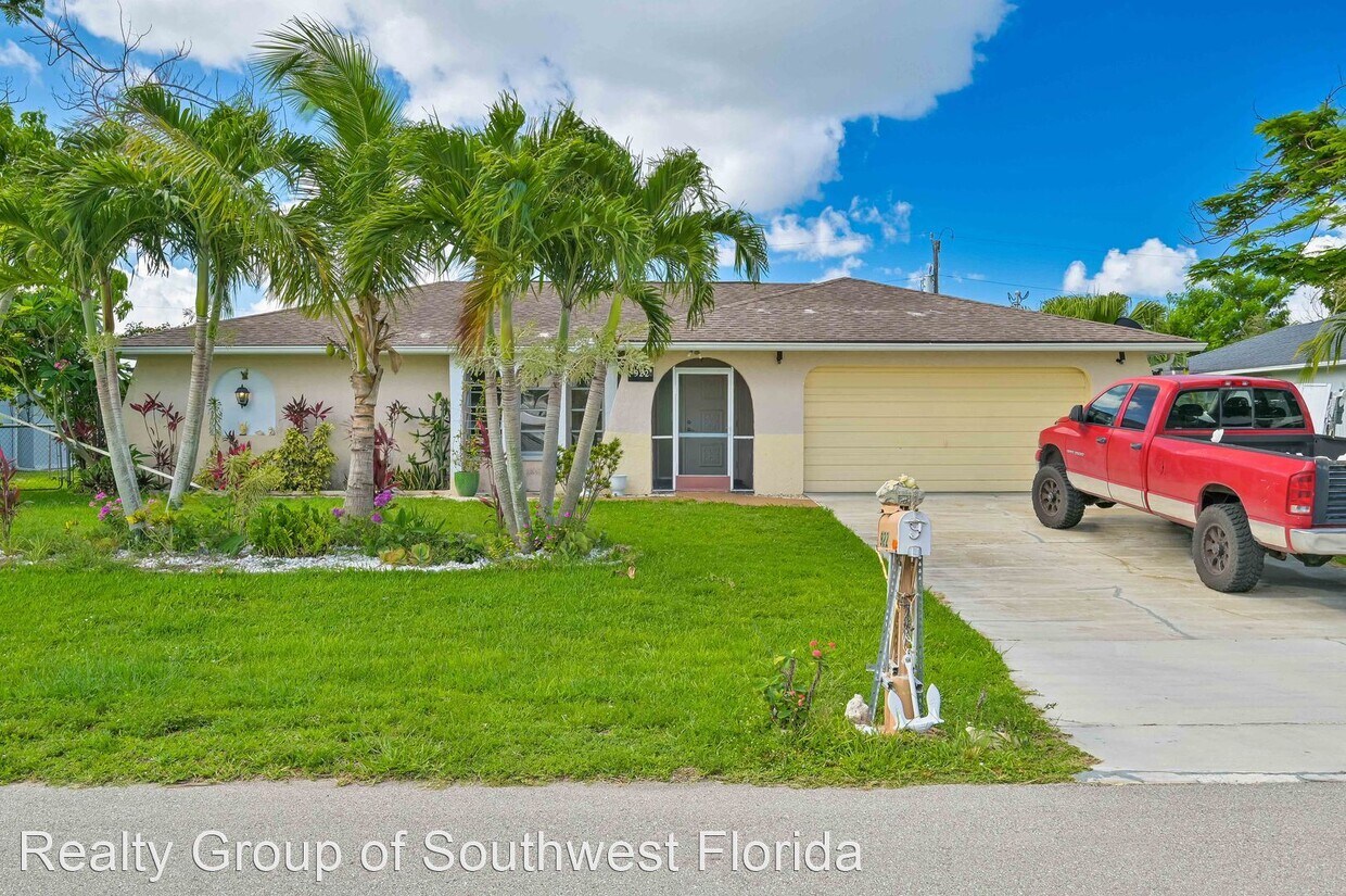 922 SE 26th Terrace, Cape Coral, FL 33904 House Rental in Cape Coral