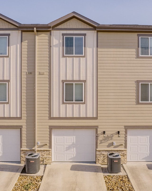 Building Photo - 12603 Telge Rd