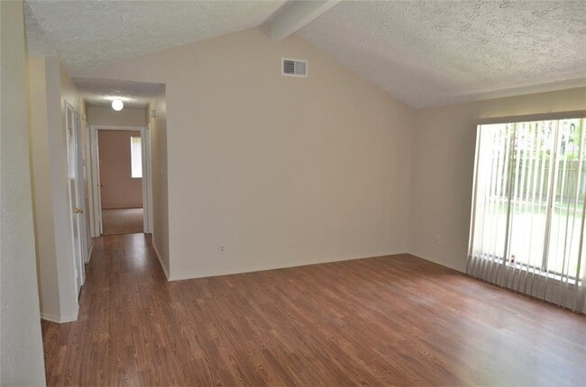 Building Photo - 439 Buoy Rd