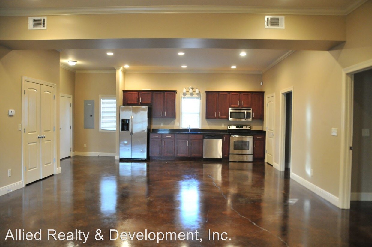 Foto del edificio - 1434 Cloverdale Rd