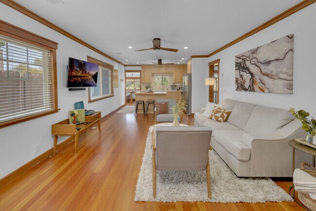 Foto del edificio - 1072 Johnson Ave