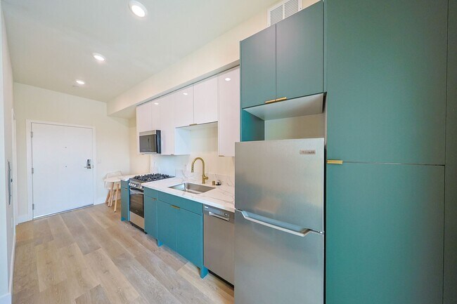 Foto del interior - 1317 W Jefferson Blvd