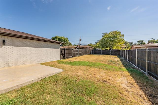 Building Photo - 5812 Regatta Cir
